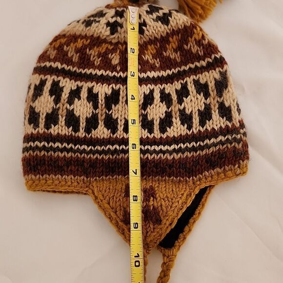 CHEVEUX Unisex Handmade Woolen Crocheted Knit Earflap Winter Warm Lined Hat - Picture 8 of 8